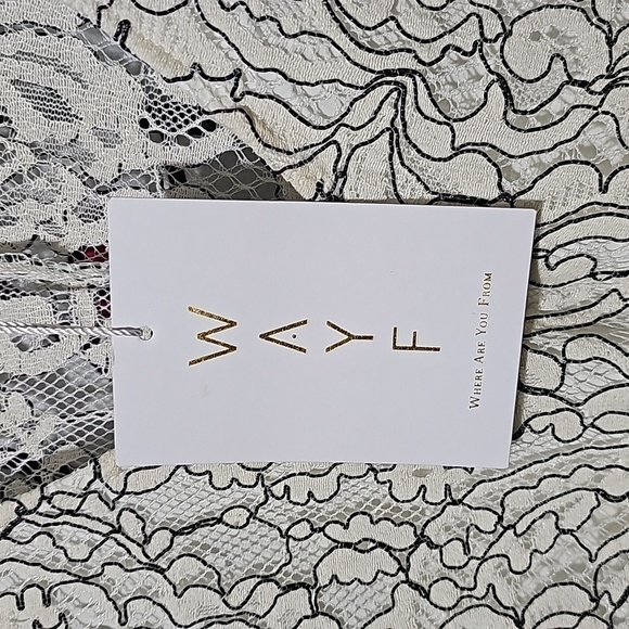 WAYF Where Are You From Lace V Neck Dress Size Large NWT - Picture 9 of 13